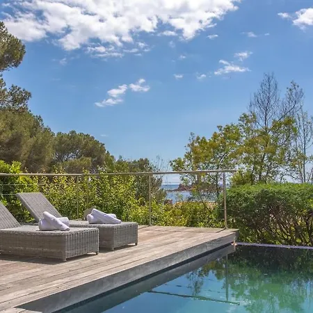 Villa Villa, 8 Pers, Pieds Dans L'eau Saint-Raphael (Var)