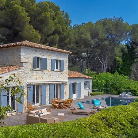 Villa, 8 Pers, Pieds Dans L'eau Saint-Raphael (Var)